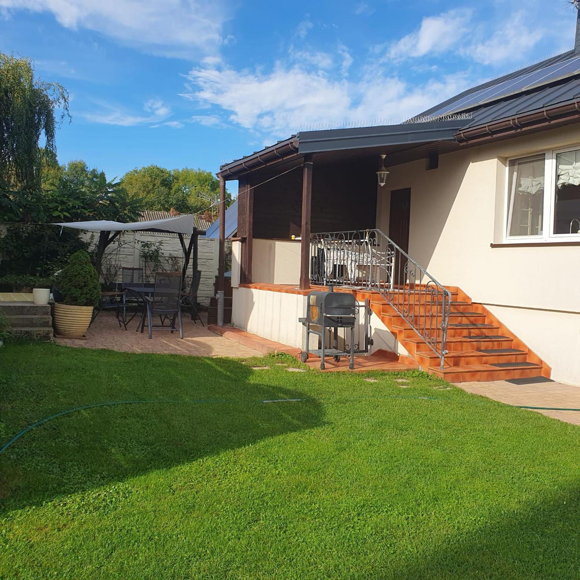 Dom Caloroczny Nad Bugiem Holiday home Wasilew Szlachecki
